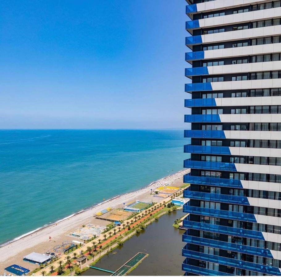 Orbi City Center Suite Batumi Ngoại thất bức ảnh