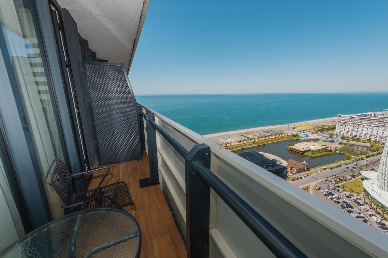 Orbi City Center Suite Batumi Ngoại thất bức ảnh