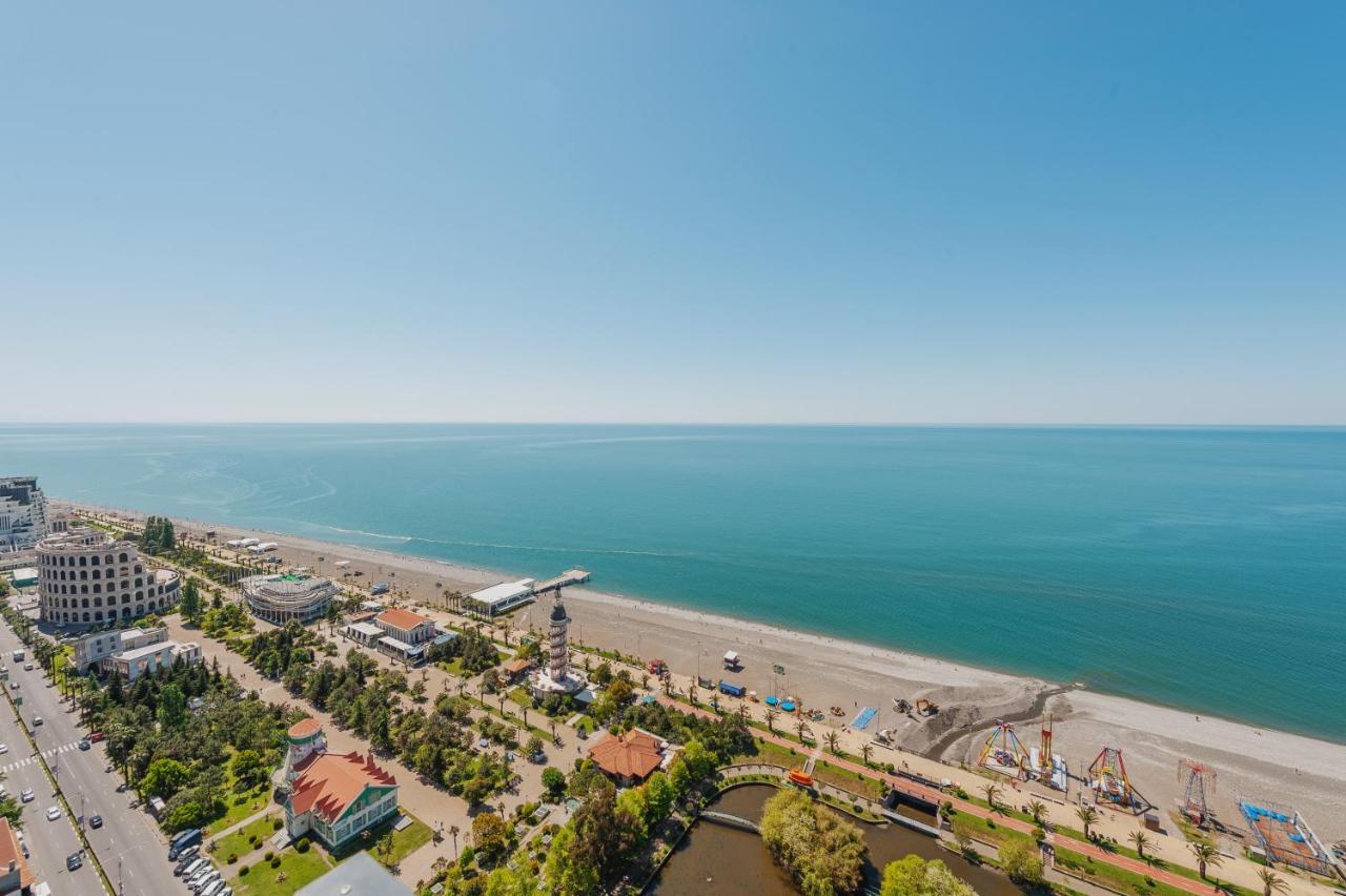 Orbi City Center Suite Batumi Ngoại thất bức ảnh