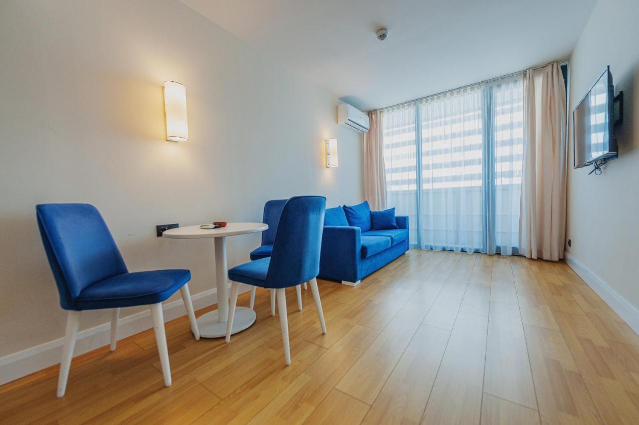 Orbi City Center Suite Batumi Ngoại thất bức ảnh