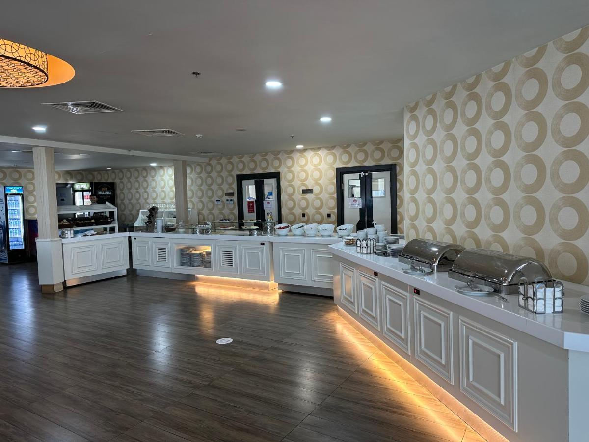 Orbi City Center Suite Batumi Ngoại thất bức ảnh