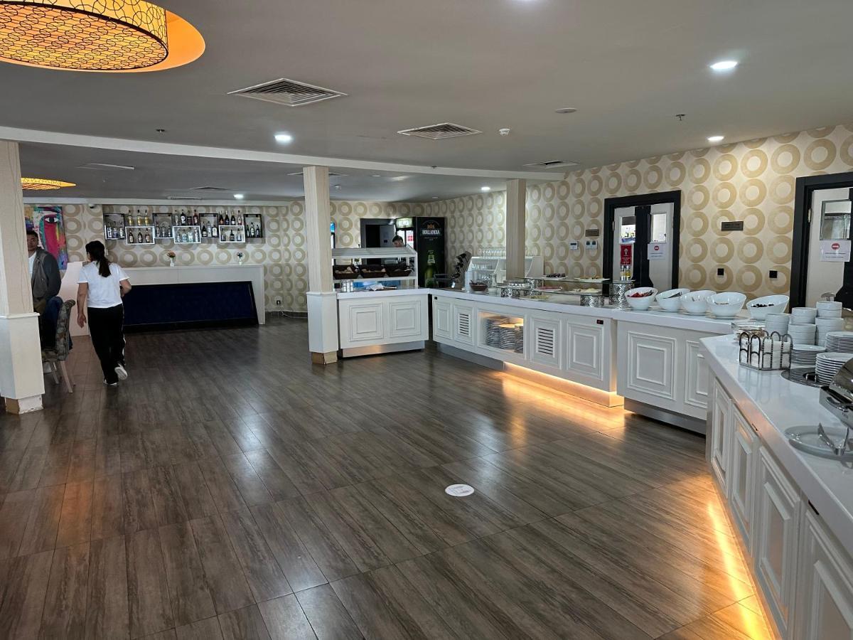 Orbi City Center Suite Batumi Ngoại thất bức ảnh